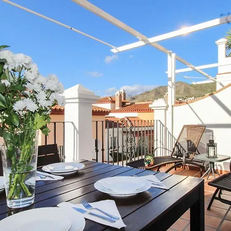 Apartment 3 Bedroom Lovely In Nerja