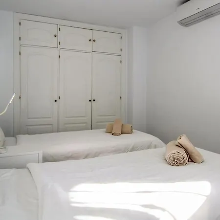 3 Bedroom Lovely In Nerja