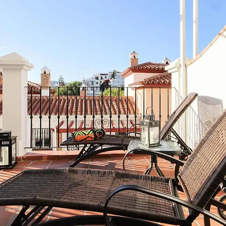 3 Bedroom Lovely In Apartment Nerja