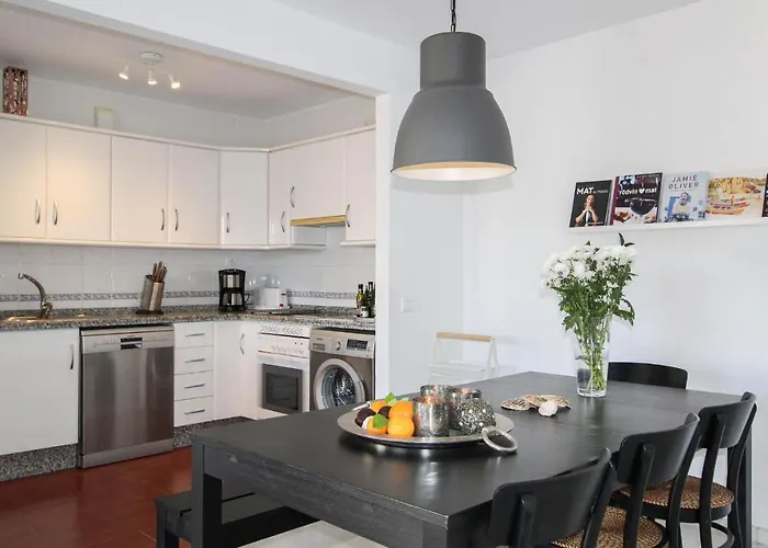 Lejlighed 3 Bedroom Stunning In