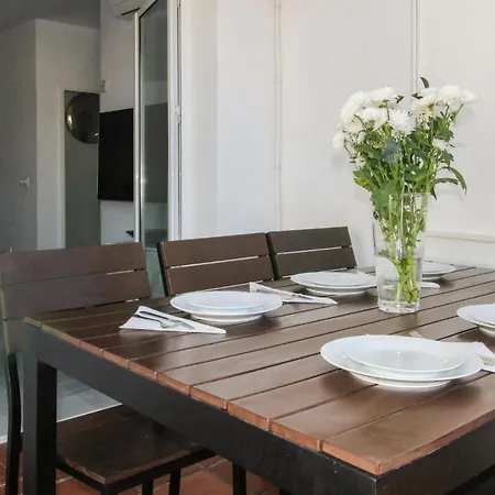 3 Bedroom Stunning In *