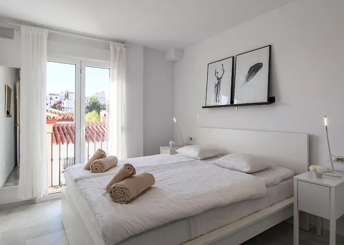 3 Bedroom Stunning In Apartament *