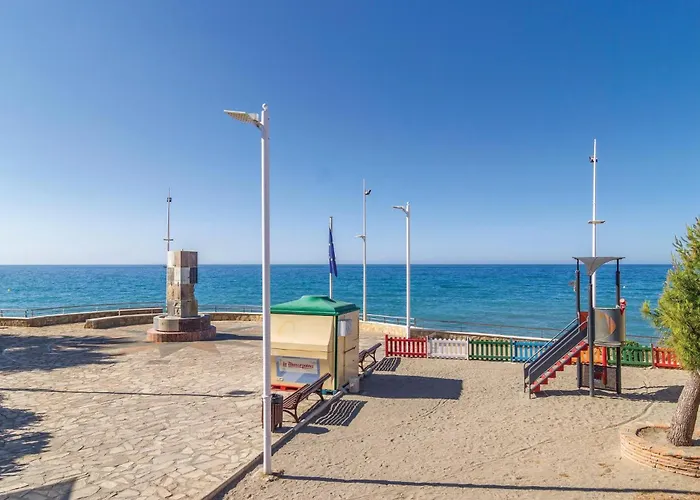 3 Bedroom Stunning In Apartament