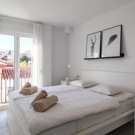 3 Bedroom Stunning In Appartement *