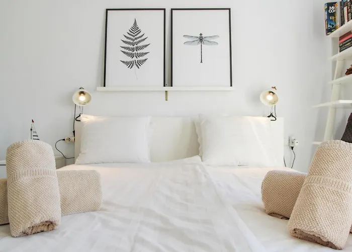 3 Bedroom Stunning In *